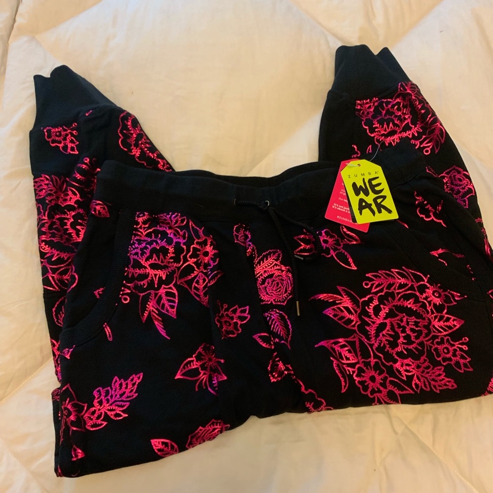 Zumba metallic crops